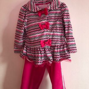 Baby girl 2 pc set from Macy’s 12months